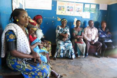 Program Participants in the Democratic Republic of Congo attend a sexual and reproductive health training class.