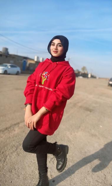 Adolescent girl in Iraq
