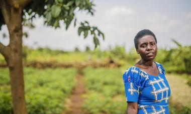 Rwanda woman in field 