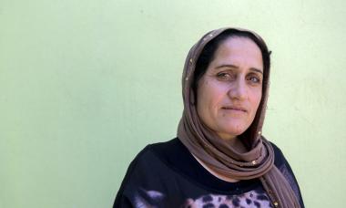 KRI-2016 Woman, right align