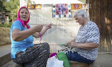 two women, Bosnia, knitting