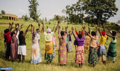 rwanda group hands up